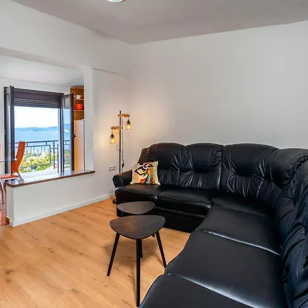 Rebeca With A Beautiful View Appartamento *