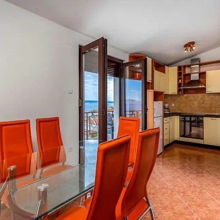 Rebeca With A Beautiful View Appartamento Novi Vinodolski